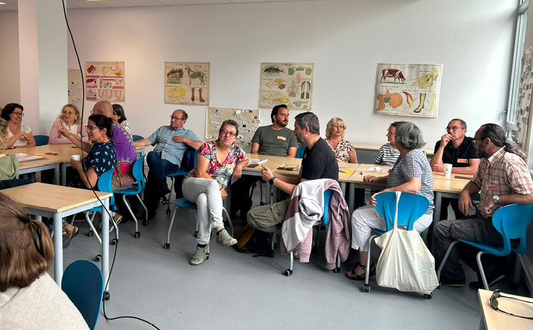 rencontre pédagogique innovation atelier avec des enseignants